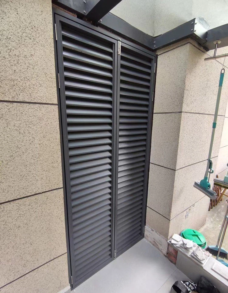 Portes à persiennes aluminium