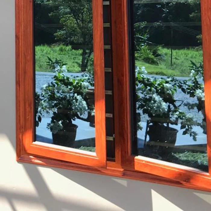 Fenêtres aluminium aspect bois