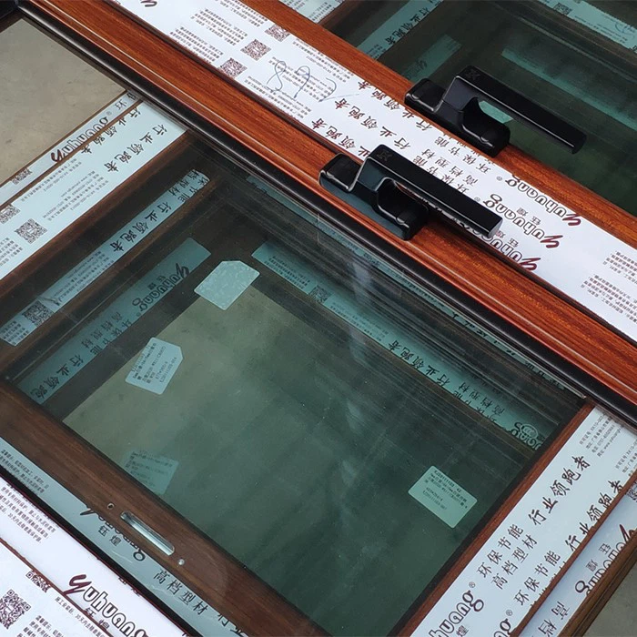 Fenêtres aluminium fines aspect bois