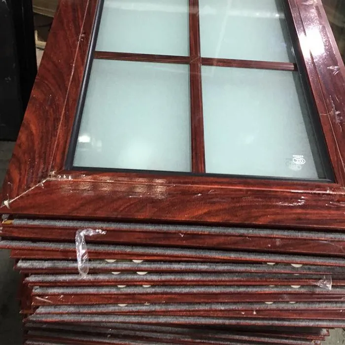 Fenêtres aluminium aspect bois