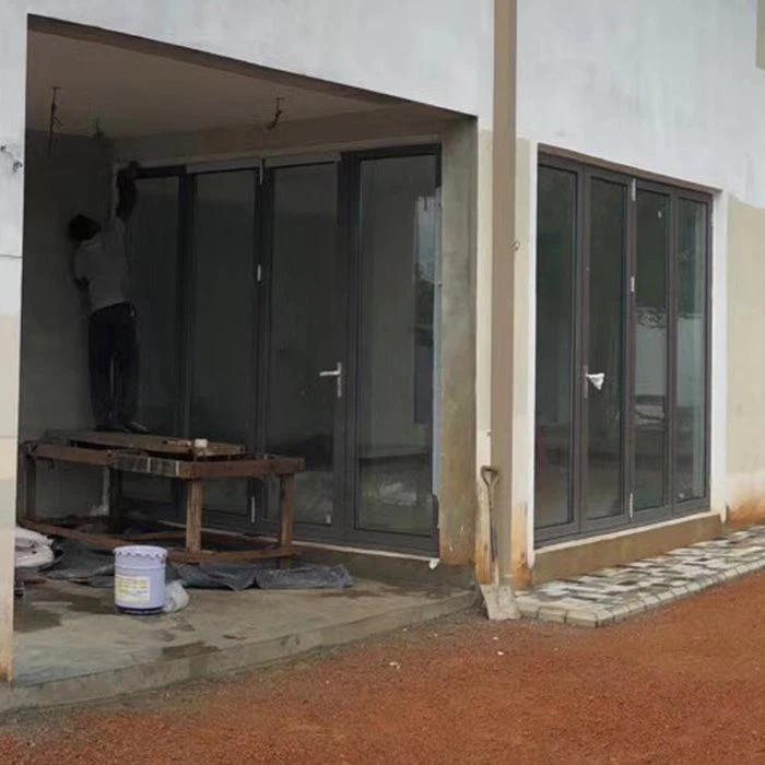 Portes coulissantes aluminium blanches